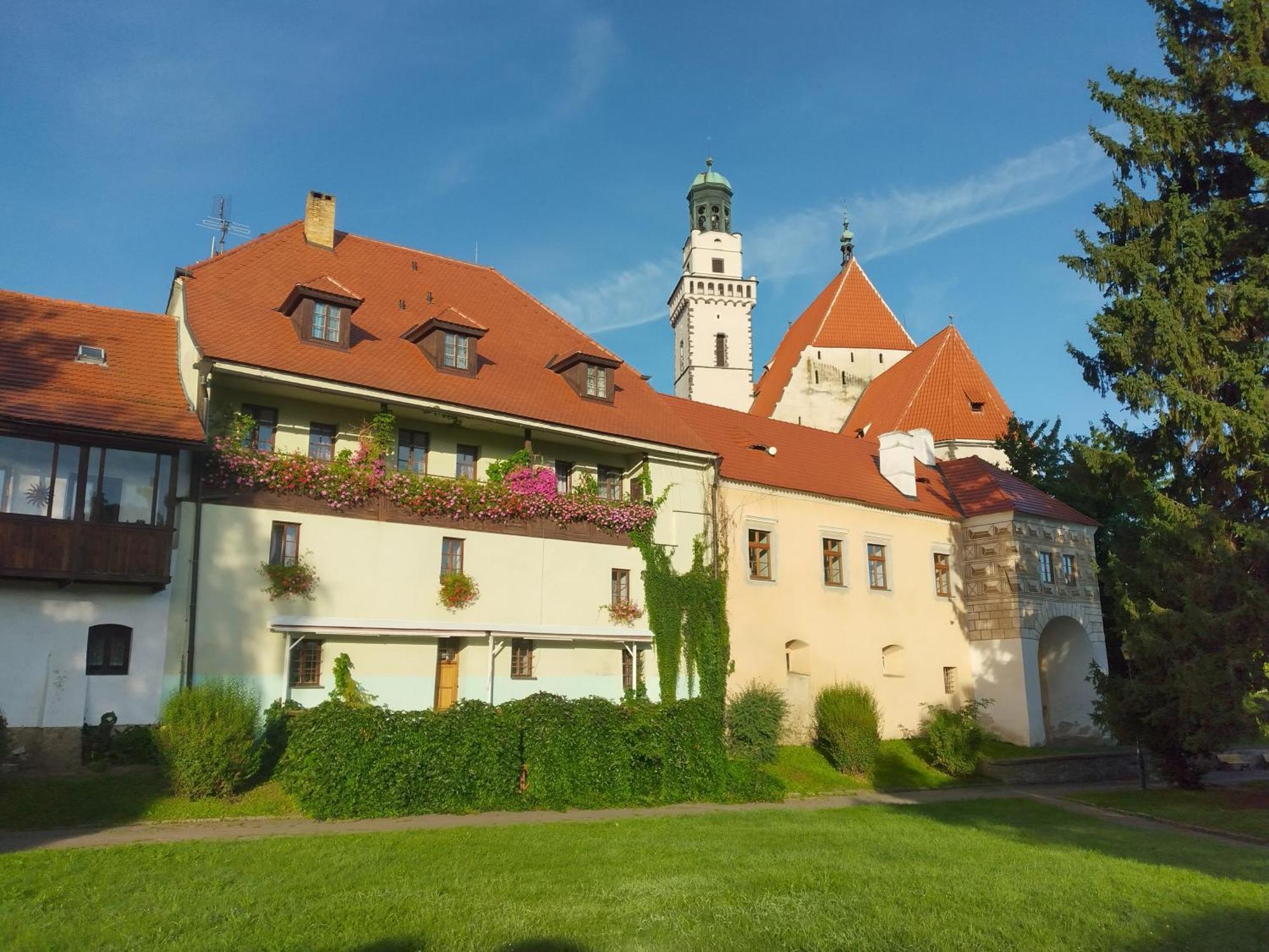 Hotel Parkan Prachatice Exterior photo